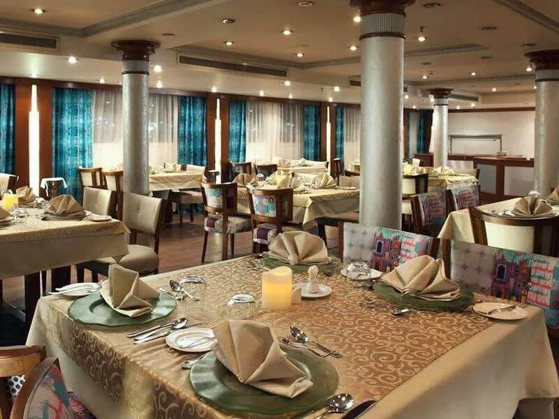 Acamar-Nile-Cruise
