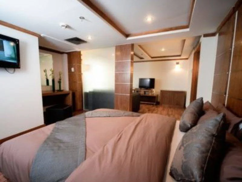 Farah Nile Cruise luxury cabin with Nile River view