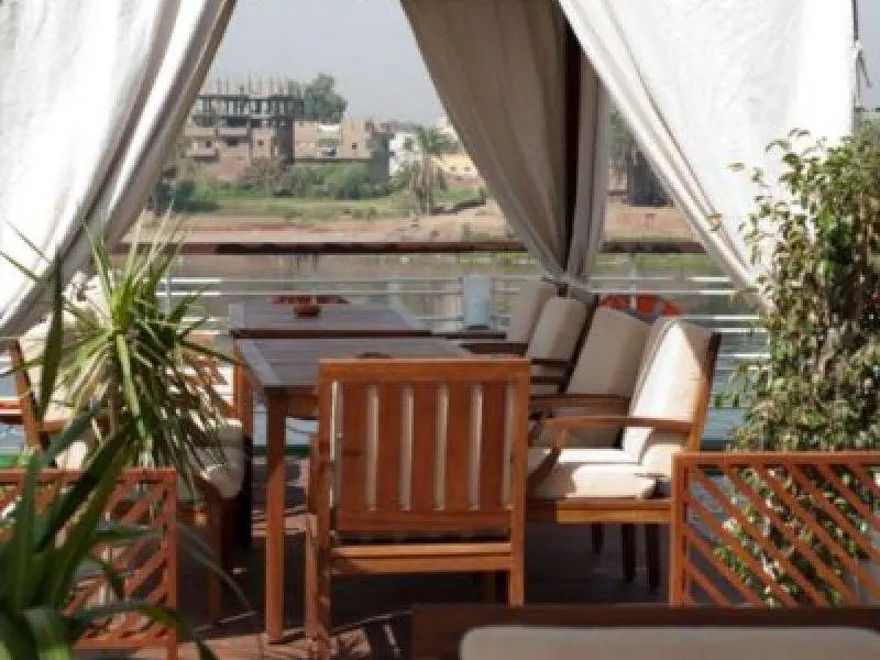Farah-Nile-Cruise