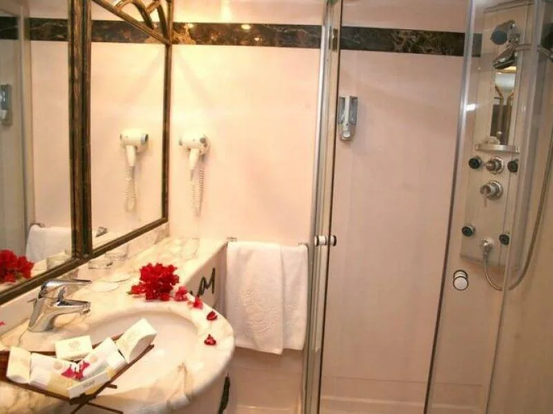 Luxury Bathroom on MS Nile Dolphin Nile Cruise