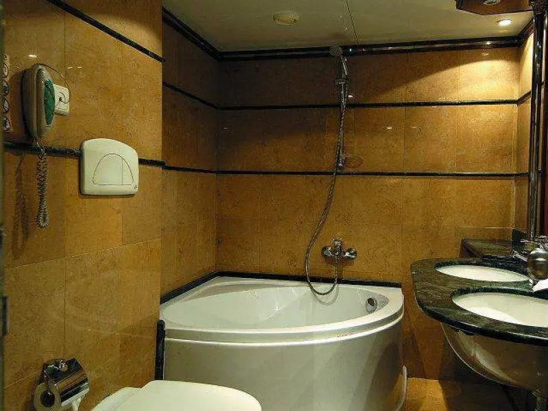 Luxury Bathroom on Ms Nile Quest Nile Cruise