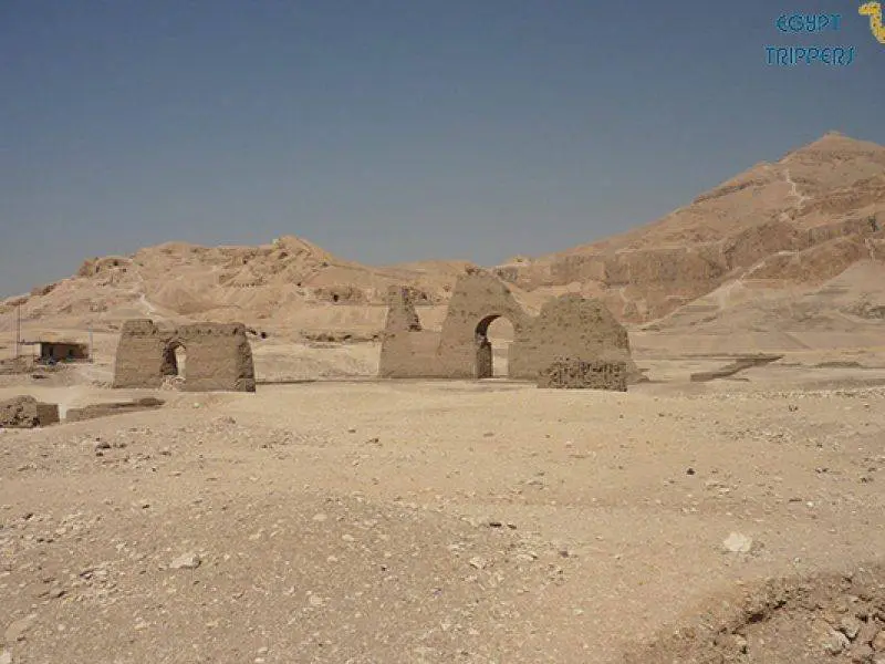 About El-Assasif Tombs