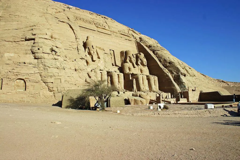 DAY TOUR TO ABU SIMBEL FROM CAIRO