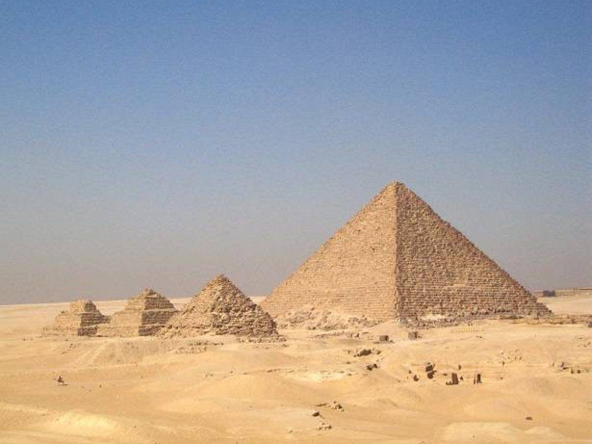 4 Days Holiday Package To Pyramids And Old Cairo