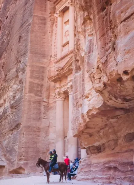 Horse ride in Petra