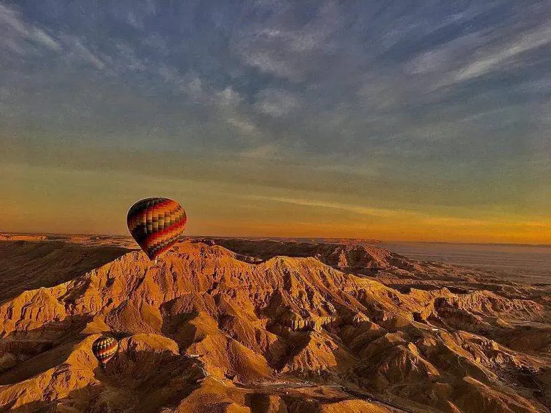 shadow-of-balloon-on-valley-floor-egypt