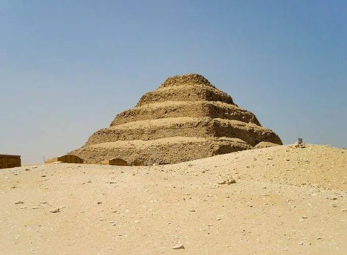 Pyramids Sakkara 501