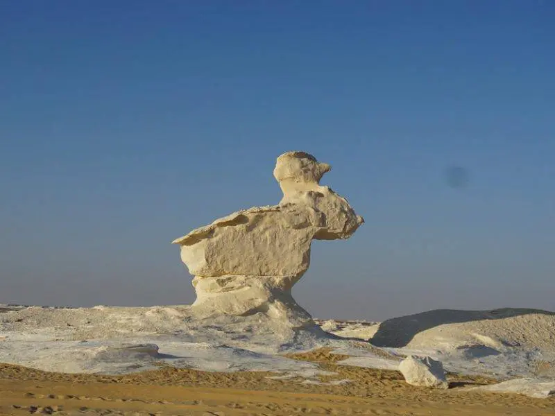 WHITE DESERT