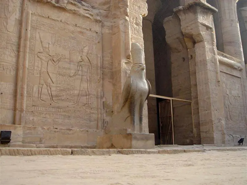 edfu temple