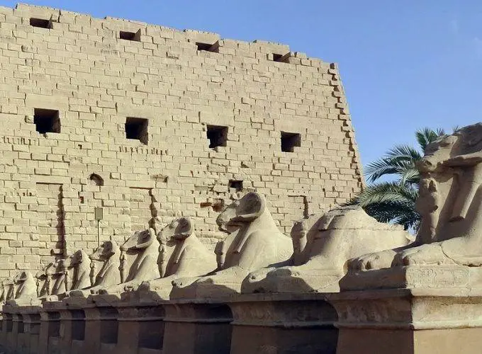 karnak temple 522