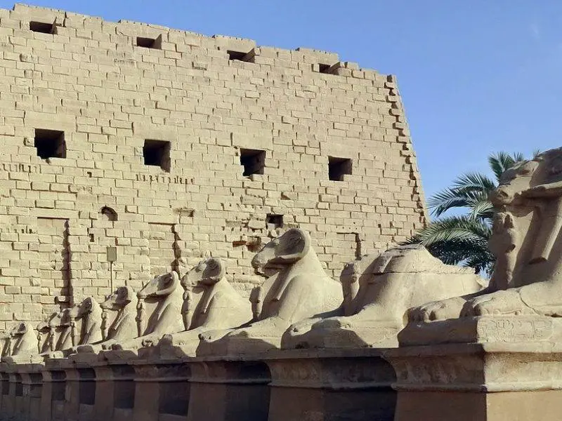 karnak temple 522