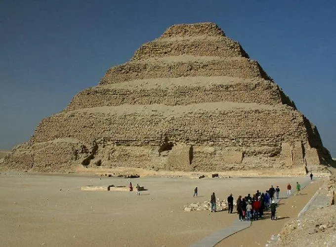 pyramids-of-Sakkara