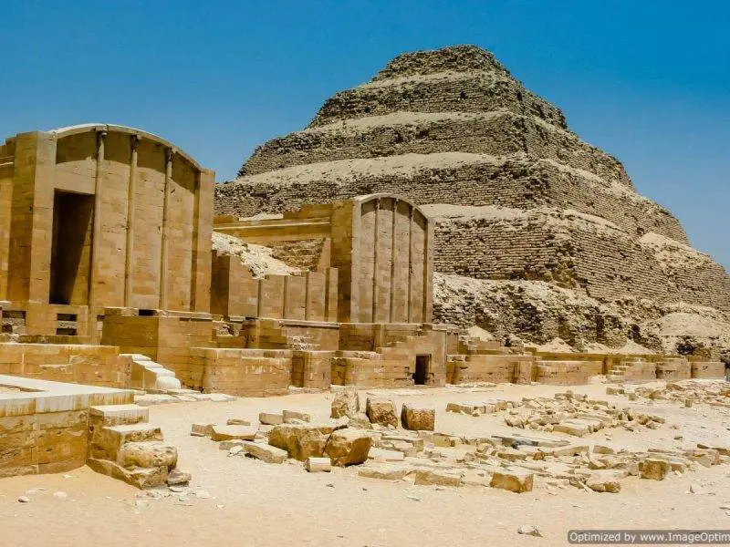 pyramids-of-Sakkara