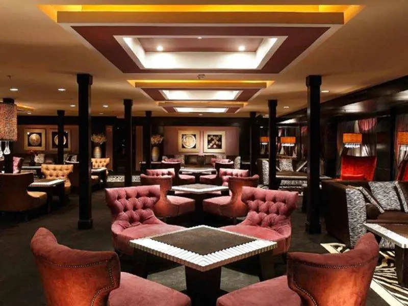 Steigenberger Omar El Khayam lake Nasser Cruise lounge bar