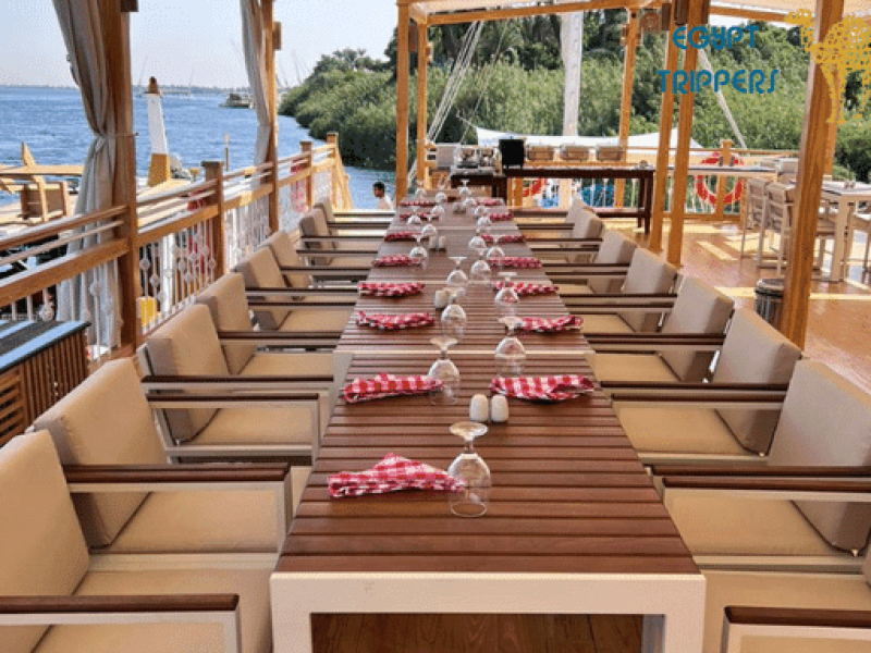 La Rose Dahabiya outdoor restaurant