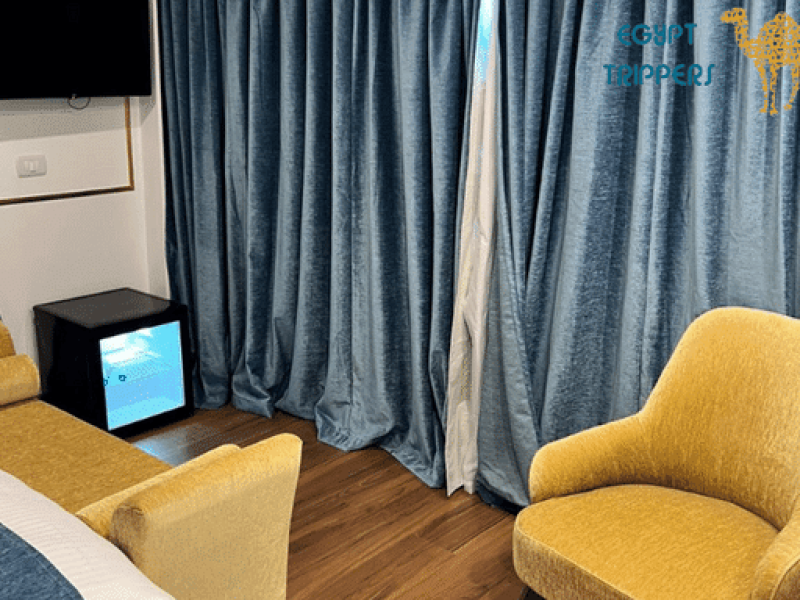 La Rose Dahabiya suite Nile view
