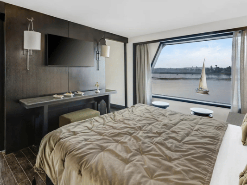 Deluxe cabin