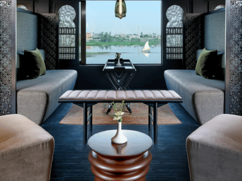 Lounge Bar 2
